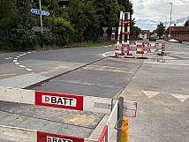 22.07.2025 Graben Kreisel mit Stahlplatten