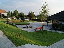 Rasen erster Schnitt