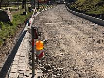 01.04.2020 Randabschluss Strasse