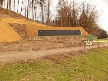 Mit Jutten abgedecker Humus