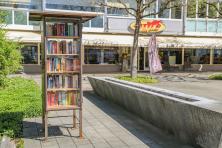 Bücherschrank Dorfplatz